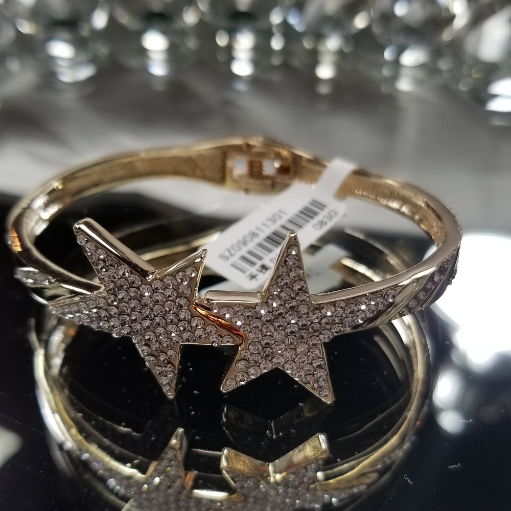 Star Bangle Bracelet